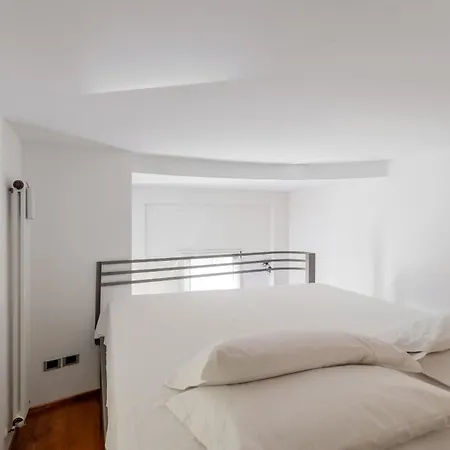 Modern With Mezzanine By Wonderful Italy Boloňa